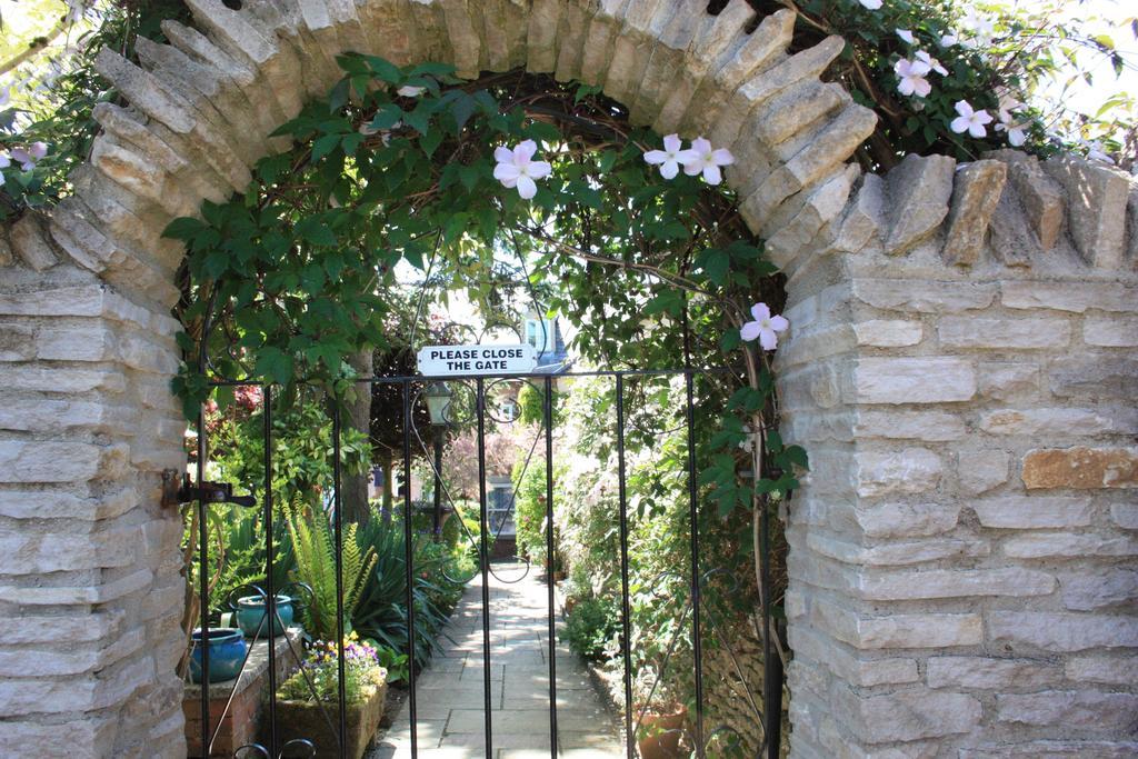 The Limes Hotel Stow-on-the-Wold Exterior photo